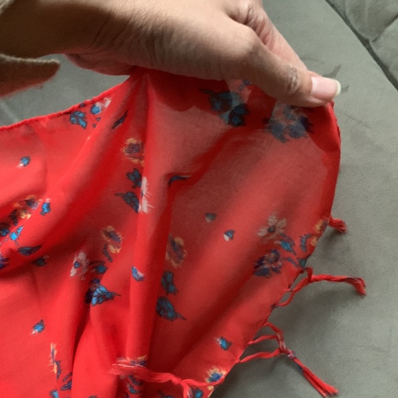 Arden B Aerie Bundle of Lightweight Floral Plaid Scarf - Picture 4 of 9